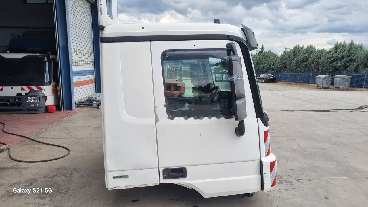 Mercedes-Benz CAB MERCEDES ACTROS MP 3 MEDIUM   Mercedes-Benz ACTROS MP3 - Kabina za Kamion: slika 2 Mercedes-Benz CAB MERCEDES ACTROS MP 3 MEDIUM   Mercedes-Benz ACTROS MP3 - Kabina za Kamion: slika 2