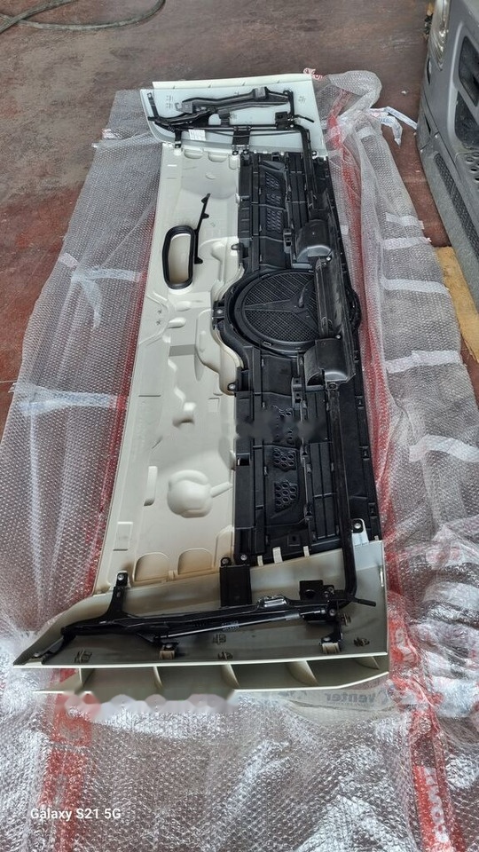 Mercedes-Benz MERCEDES ACTROS MP4 EURO 6 Mercedes-Benz ACTROS MP4 - Hauba za Kamion: slika 2 Mercedes-Benz MERCEDES ACTROS MP4 EURO 6 Mercedes-Benz ACTROS MP4 - Hauba za Kamion: slika 2