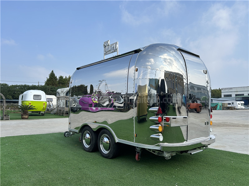 HUANMAI Burger Food Truck Beverage Food Trailer - Prikolica za hrane: slika 4 HUANMAI Burger Food Truck Beverage Food Trailer - Prikolica za hrane: slika 4