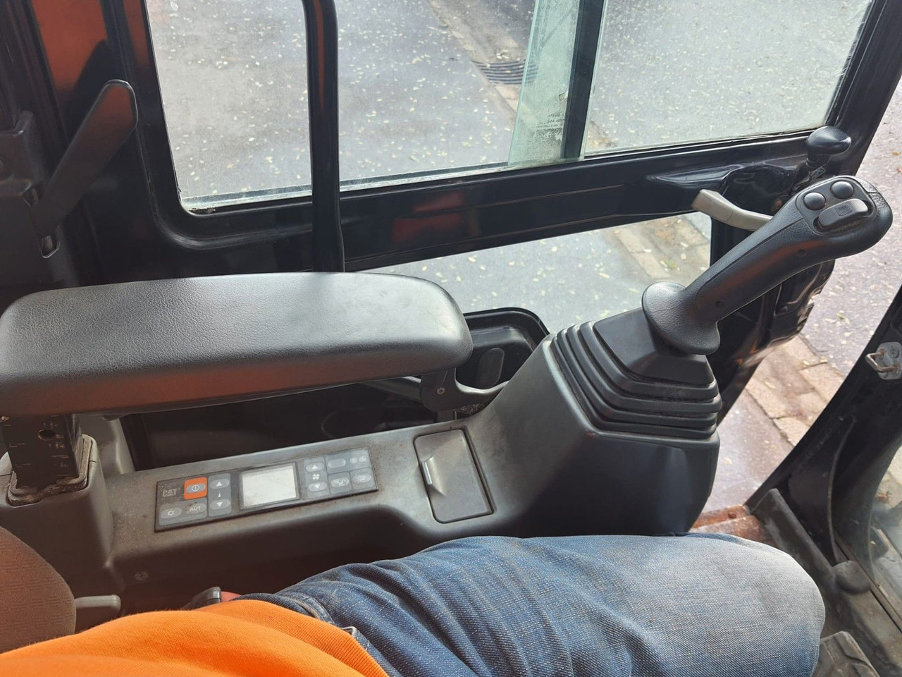 CAT 311 F L RR - Bager guseničar: slika 5 CAT 311 F L RR - Bager guseničar: slika 5