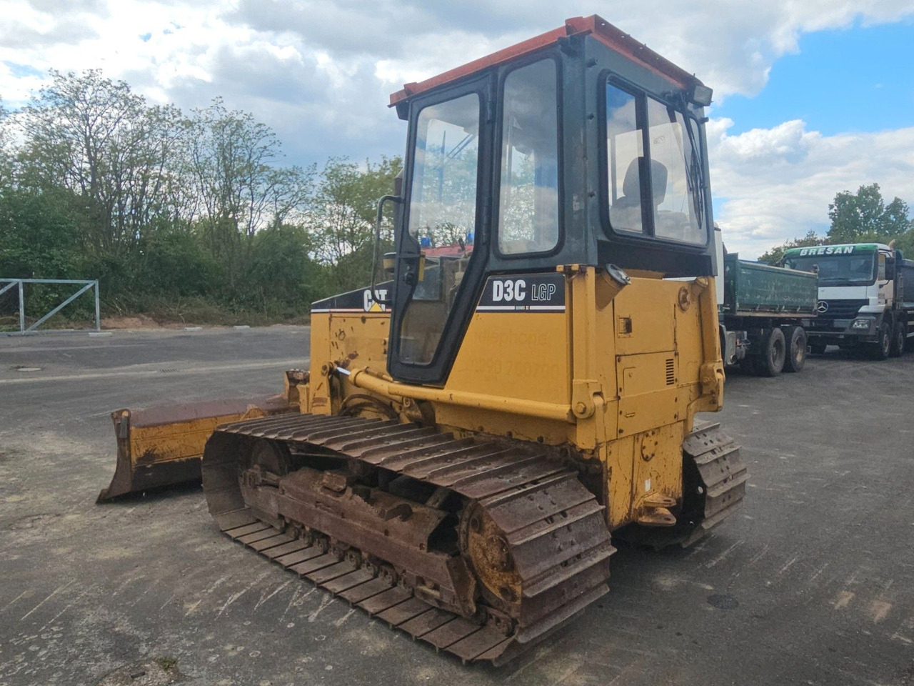 CAT D3C Raupe - Buldožer: slika 2 CAT D3C Raupe - Buldožer: slika 2
