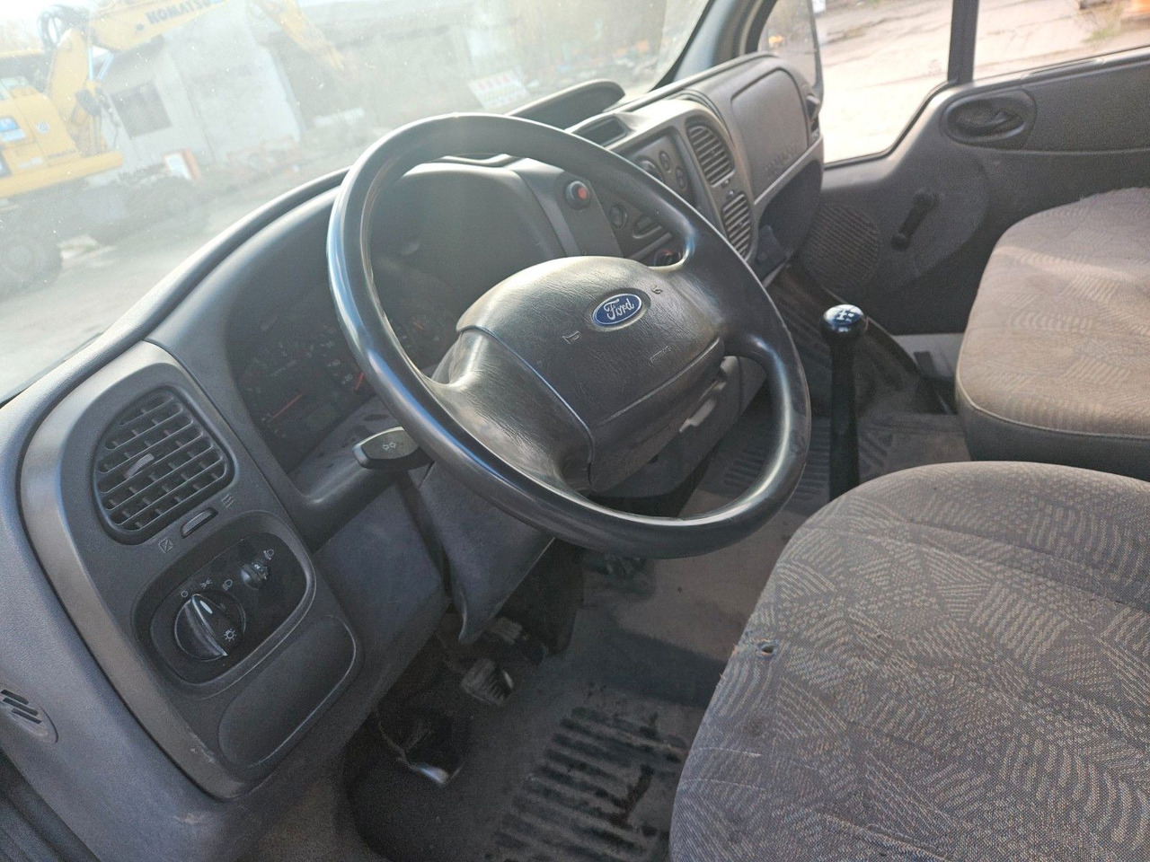 Ford Transit DOKA Pritsche Zwillingsbereifung - Dostavno vozilo sa otvorenom sandukom, Dostavno vozilo sa duplom kabinom: slika 5 Ford Transit DOKA Pritsche Zwillingsbereifung - Dostavno vozilo sa otvorenom sandukom, Dostavno vozilo sa duplom kabinom: slika 5