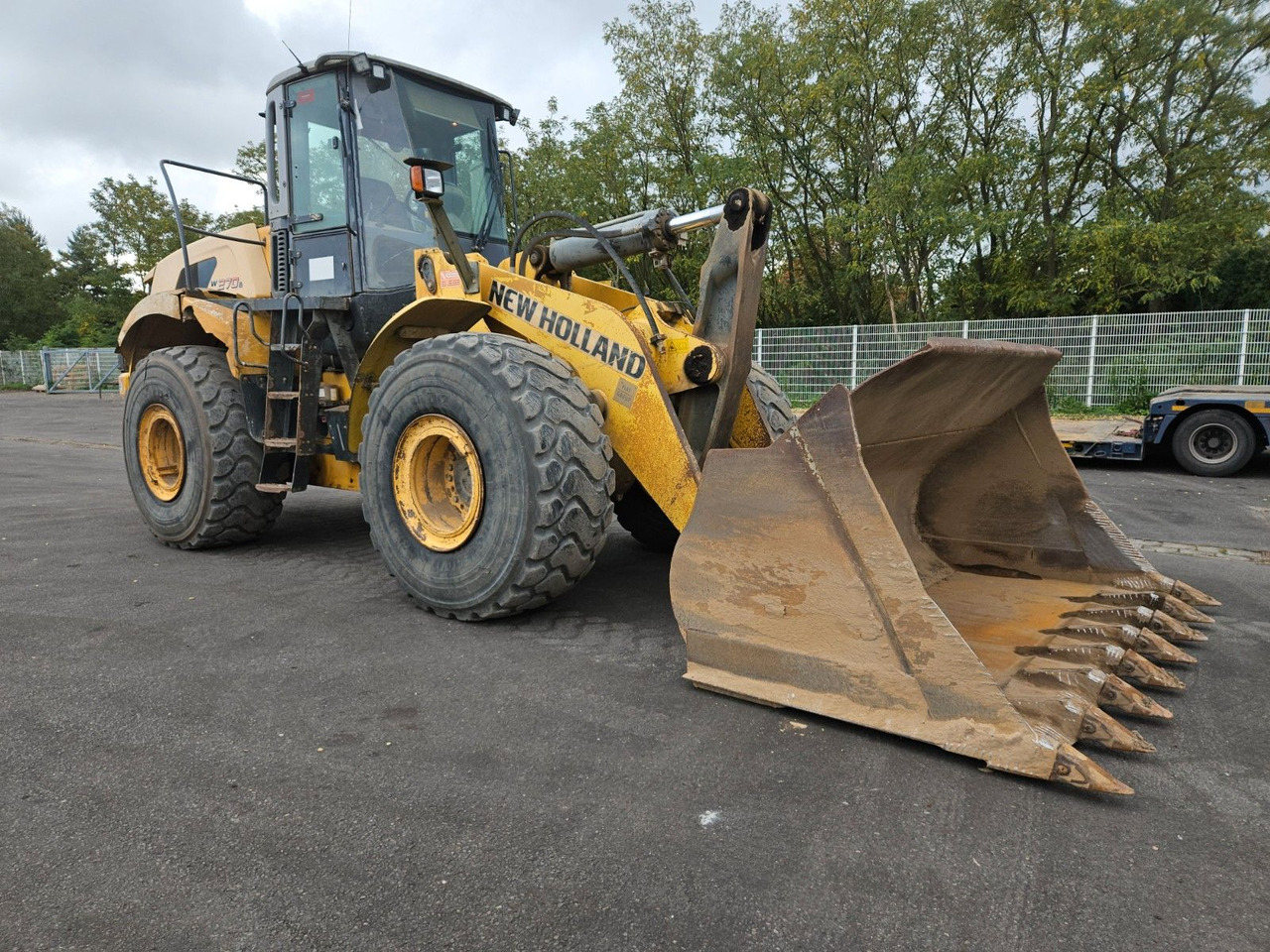 New Holland W270 B Radlader - Utovarivač točkaš: slika 4 New Holland W270 B Radlader - Utovarivač točkaš: slika 4