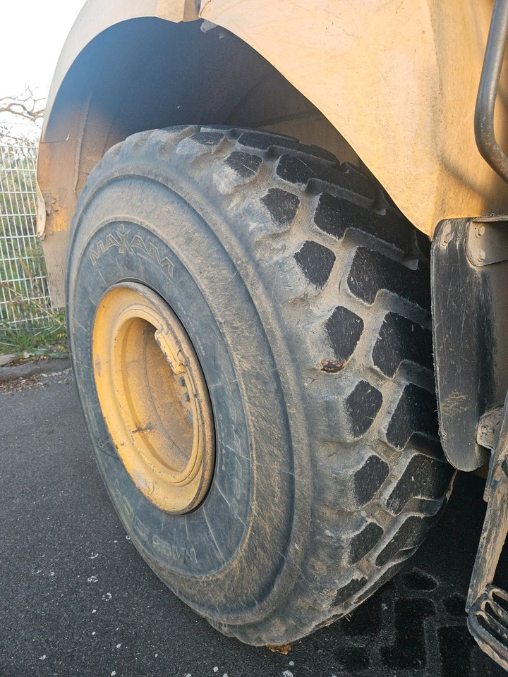 New Holland W270B - Utovarivač točkaš: slika 5 New Holland W270B - Utovarivač točkaš: slika 5