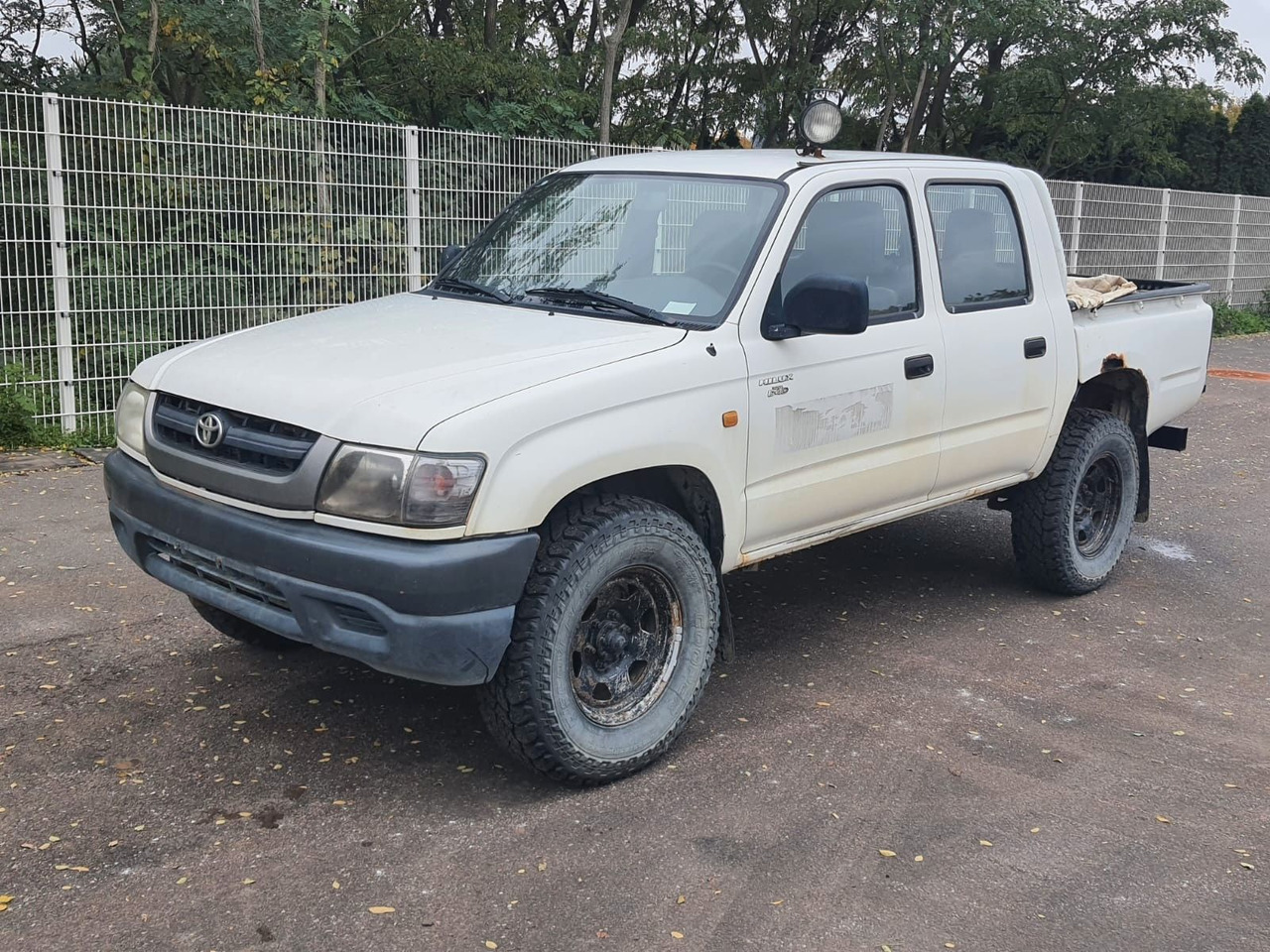 Toyota Hilux Double Cab 4x4 - SUVSUV: slika 2 Toyota Hilux Double Cab 4x4 - SUVSUV: slika 2