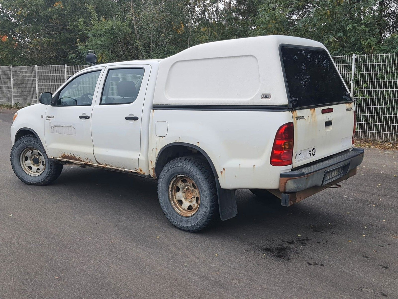 Toyota Hilux Double Cab 4x4 - SUVSUV: slika 3 Toyota Hilux Double Cab 4x4 - SUVSUV: slika 3
