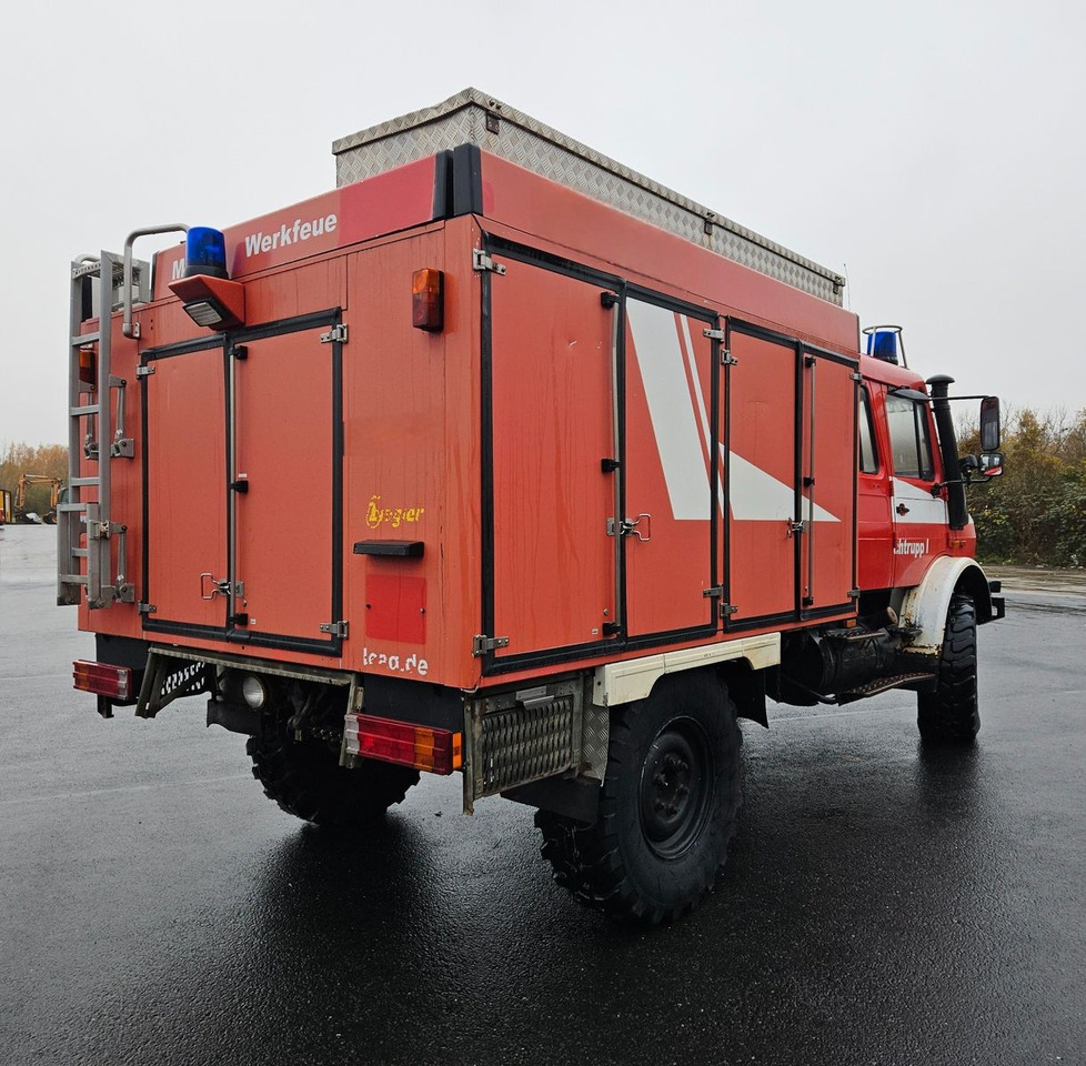 Unimog U4000 4x4 DOKA Tanklöschfahrzeug Feuerwehr - Kamion cisterna: slika 5 Unimog U4000 4x4 DOKA Tanklöschfahrzeug Feuerwehr - Kamion cisterna: slika 5