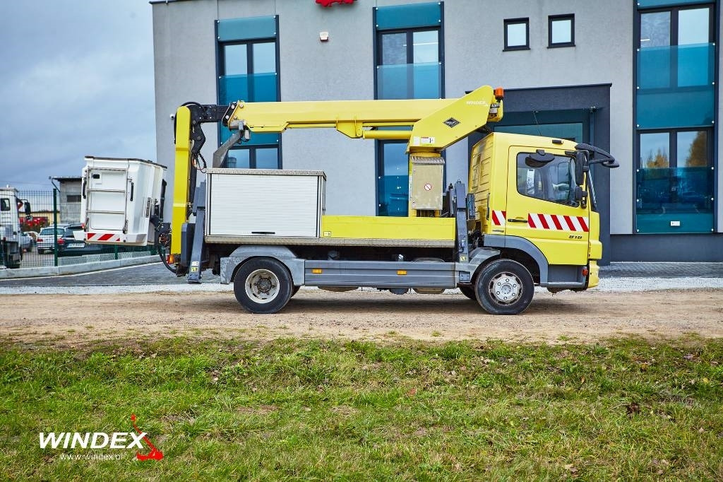 VERSALIFT VT-51-NF - Vazdušna platforma montirana na kamion: slika 2 VERSALIFT VT-51-NF - Vazdušna platforma montirana na kamion: slika 2