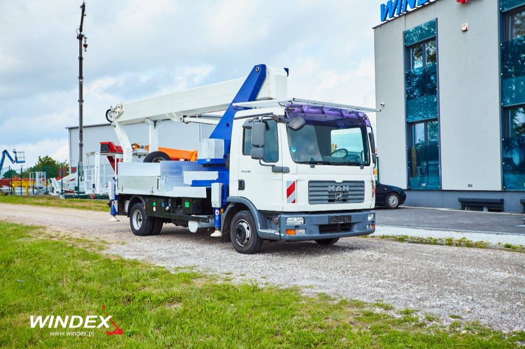 Wumag WT 300 - Vazdušna platforma montirana na kamion: slika 1 Wumag WT 300 - Vazdušna platforma montirana na kamion: slika 1