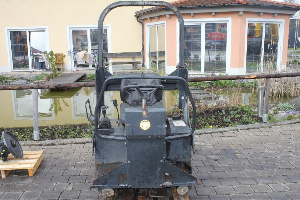 Bomag BW 100 AC 3 - Kabina i enterijer za Kombinovani valjak: slika 3 Bomag BW 100 AC 3 - Kabina i enterijer za Kombinovani valjak: slika 3