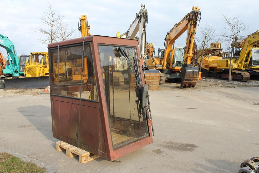 Case 1088 - Kabina za Građevinska mašina: slika 3 Case 1088 - Kabina za Građevinska mašina: slika 3