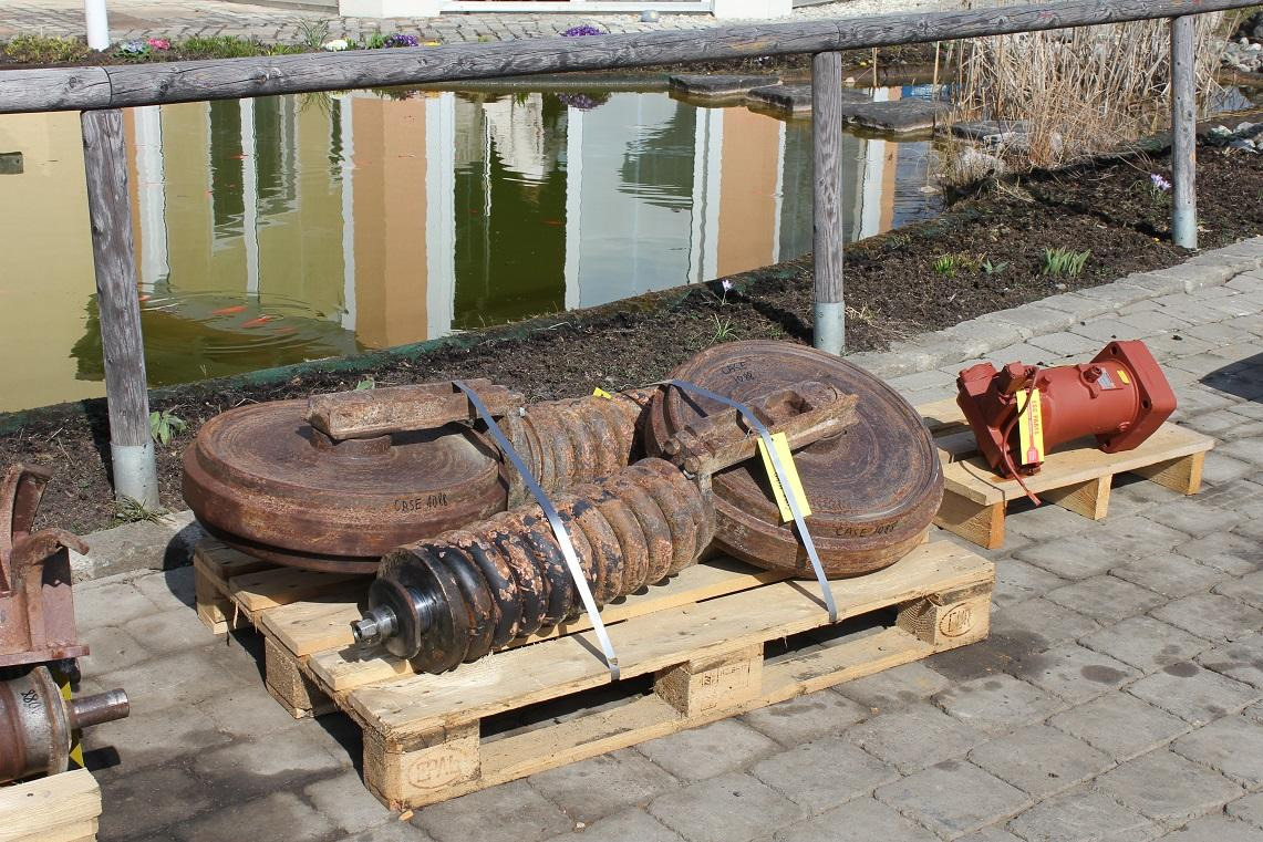 Case Poclain 1088 - Valjci za šine za Građevinska mašina: slika 5 Case Poclain 1088 - Valjci za šine za Građevinska mašina: slika 5