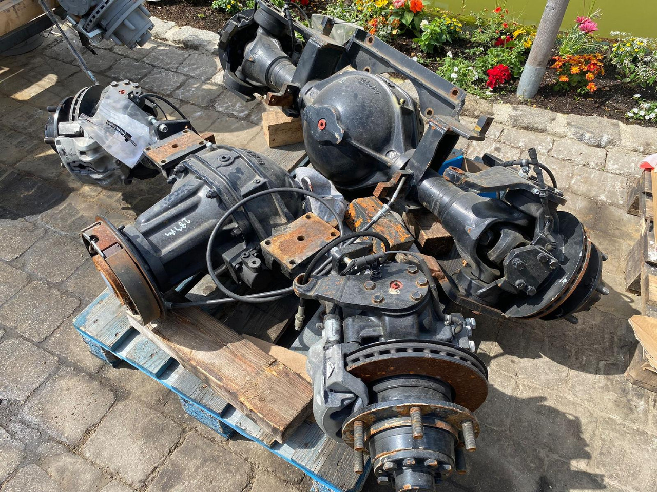 Fliegl Emmenquattro - Osovina i delovi za Građevinska mašina: slika 5 Fliegl Emmenquattro - Osovina i delovi za Građevinska mašina: slika 5