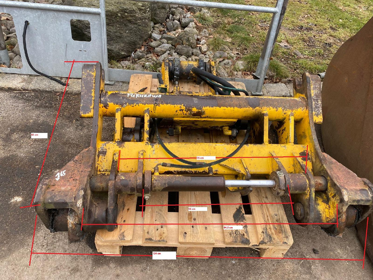 Furukawa 320E - Brza spojnica: slika 1 Furukawa 320E - Brza spojnica: slika 1