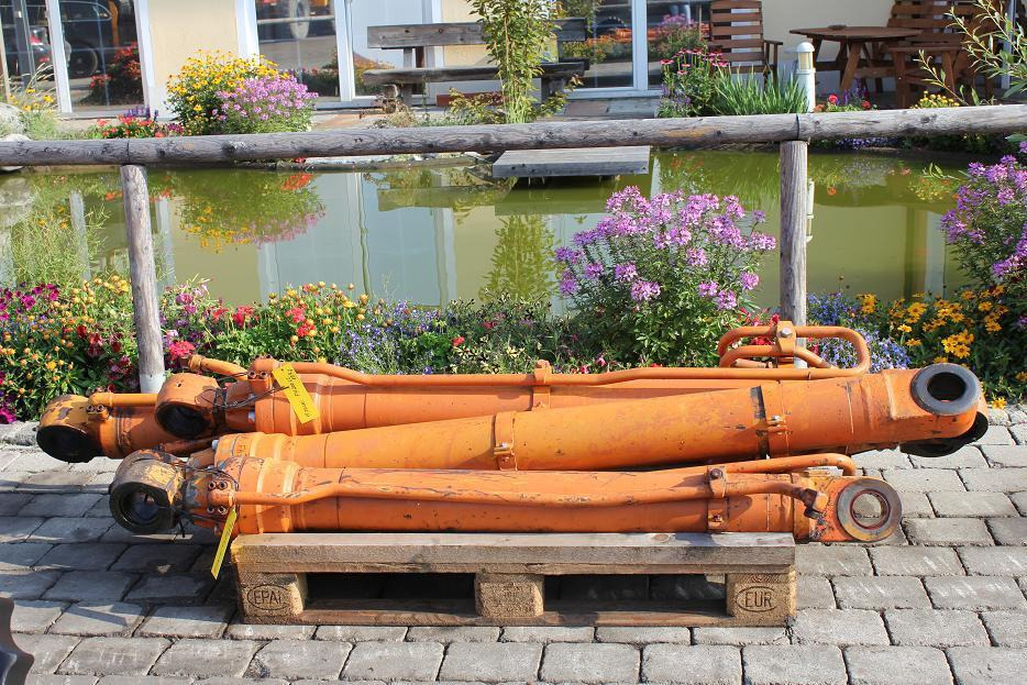 Hitachi FH 200 LC - Hidraulični cilindar za Građevinska mašina: slika 2 Hitachi FH 200 LC - Hidraulični cilindar za Građevinska mašina: slika 2