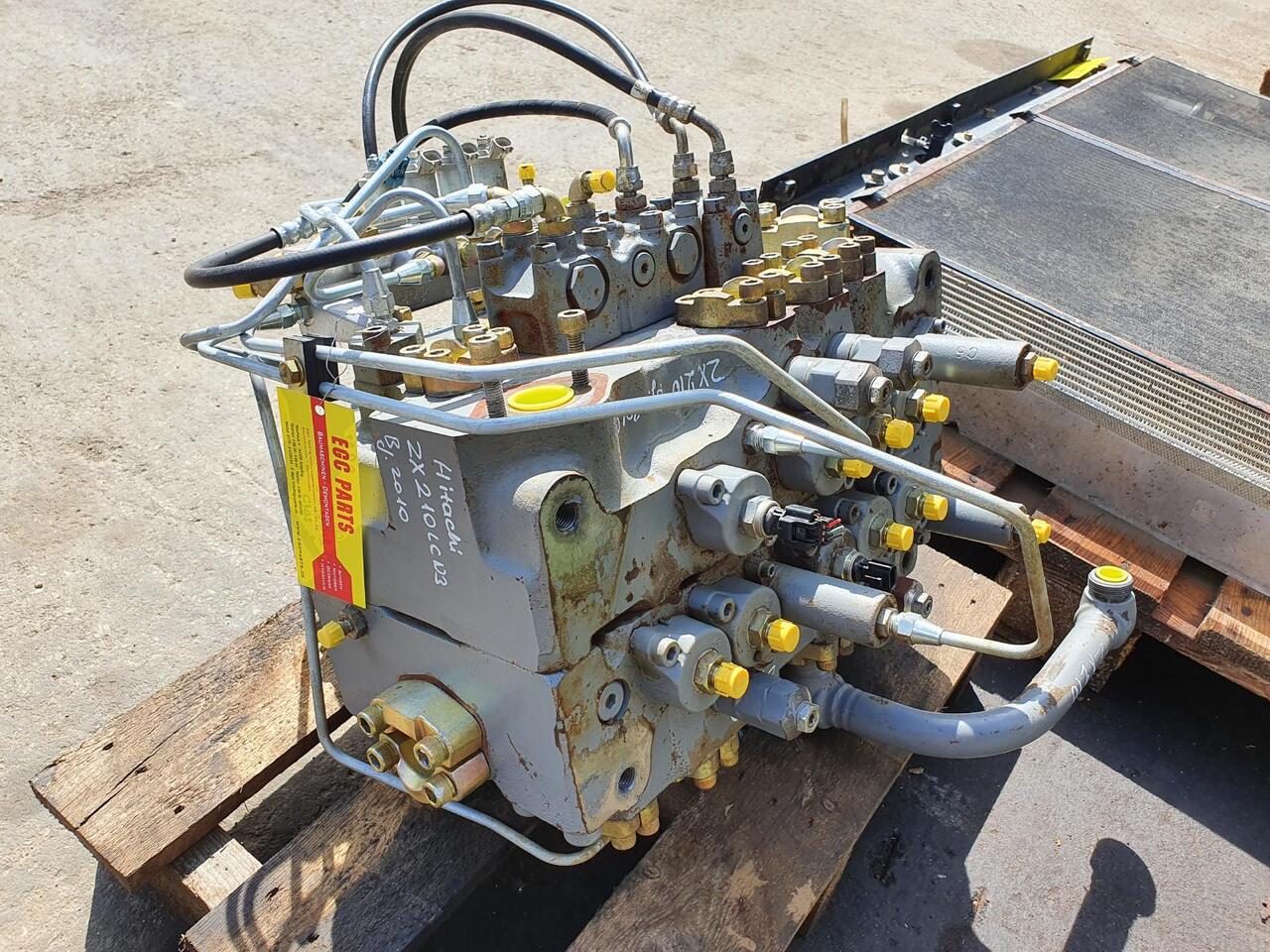 Hitachi ZX 210 LC N 3 - Hidraulični ventil za Građevinska mašina: slika 3 Hitachi ZX 210 LC N 3 - Hidraulični ventil za Građevinska mašina: slika 3