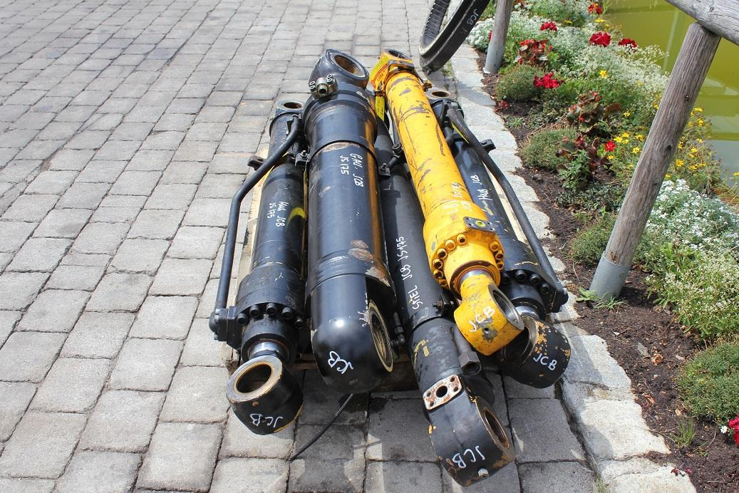 JCB JS 175 W - Hidraulični cilindar za Građevinska mašina: slika 4 JCB JS 175 W - Hidraulični cilindar za Građevinska mašina: slika 4