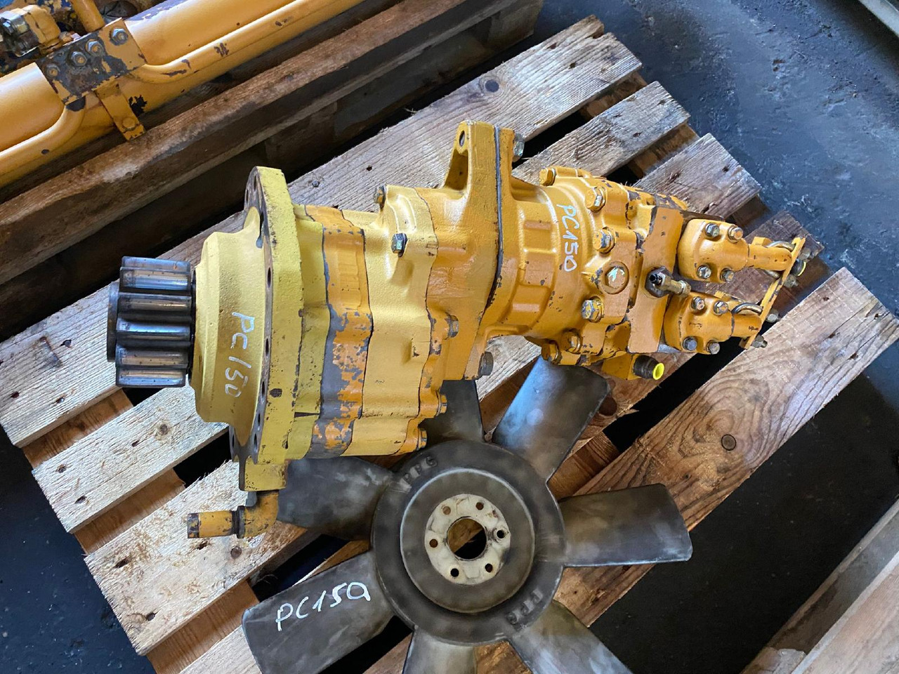 Komatsu PC 150 - Motor okretanja za Građevinska mašina: slika 1 Komatsu PC 150 - Motor okretanja za Građevinska mašina: slika 1