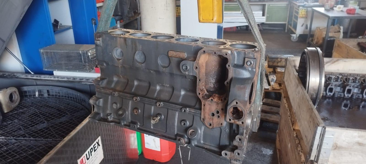 Komatsu SAA6D102E-2 - Motor za Građevinska mašina: slika 2 Komatsu SAA6D102E-2 - Motor za Građevinska mašina: slika 2