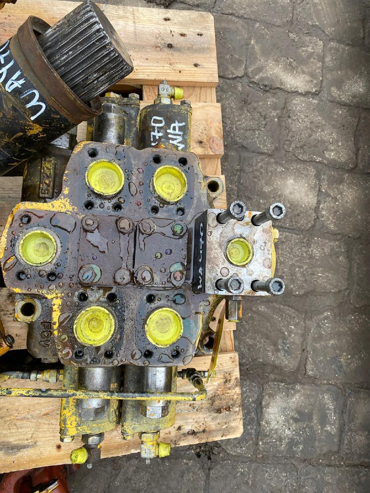 Komatsu WA 470-3 - Hidraulični ventil za Građevinska mašina: slika 5 Komatsu WA 470-3 - Hidraulični ventil za Građevinska mašina: slika 5