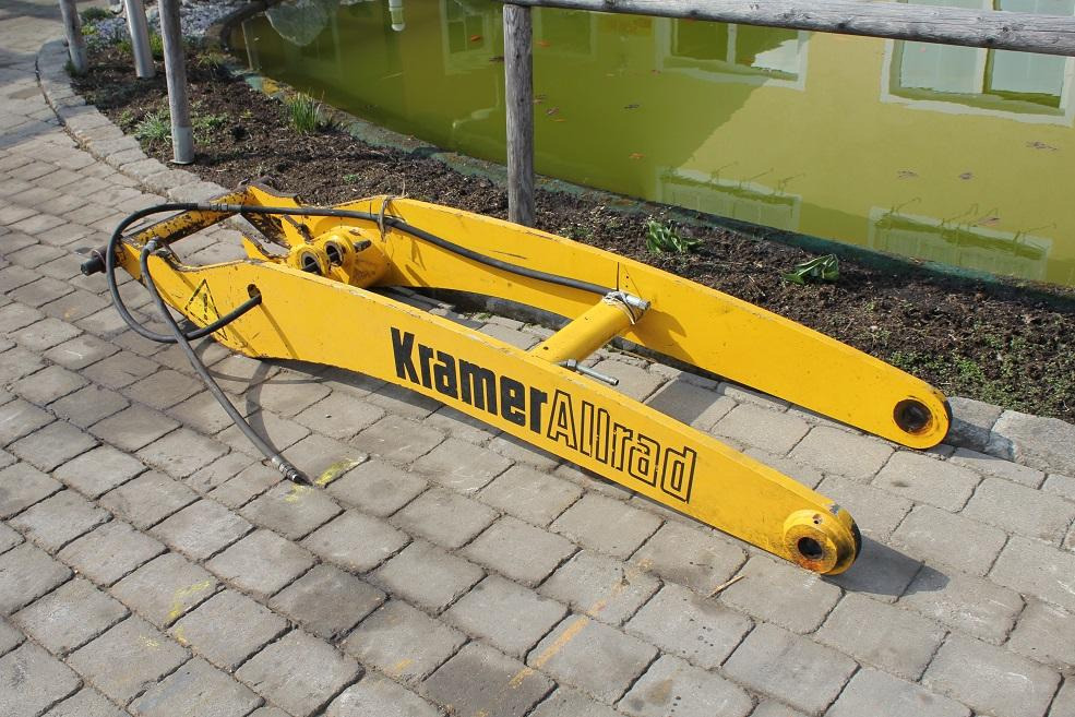 Kramer 418 - Platforma: slika 2 Kramer 418 - Platforma: slika 2