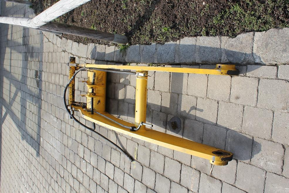 Kramer 418 - Platforma: slika 5 Kramer 418 - Platforma: slika 5