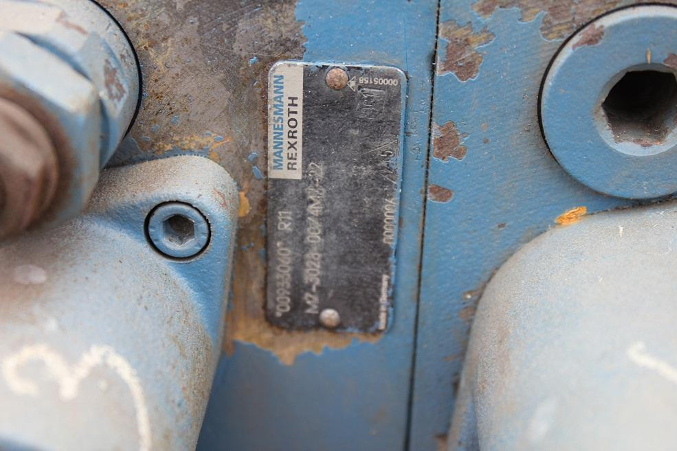 Liebherr 574 - Hidraulični ventil za Građevinska mašina: slika 2 Liebherr 574 - Hidraulični ventil za Građevinska mašina: slika 2