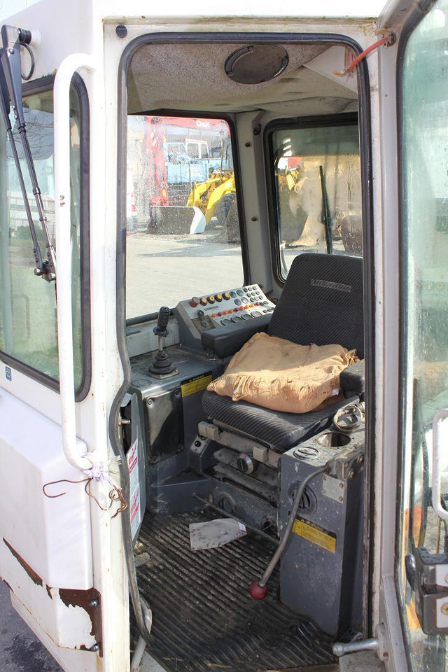 Liebherr 712-722-732 Lit. - Kabina za Građevinska mašina: slika 5 Liebherr 712-722-732 Lit. - Kabina za Građevinska mašina: slika 5