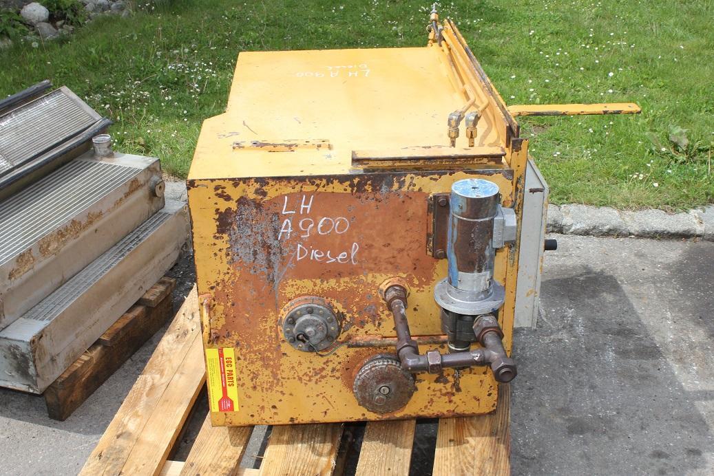 Liebherr A900B - Rezervoar za gorivo za Bager: slika 1 Liebherr A900B - Rezervoar za gorivo za Bager: slika 1