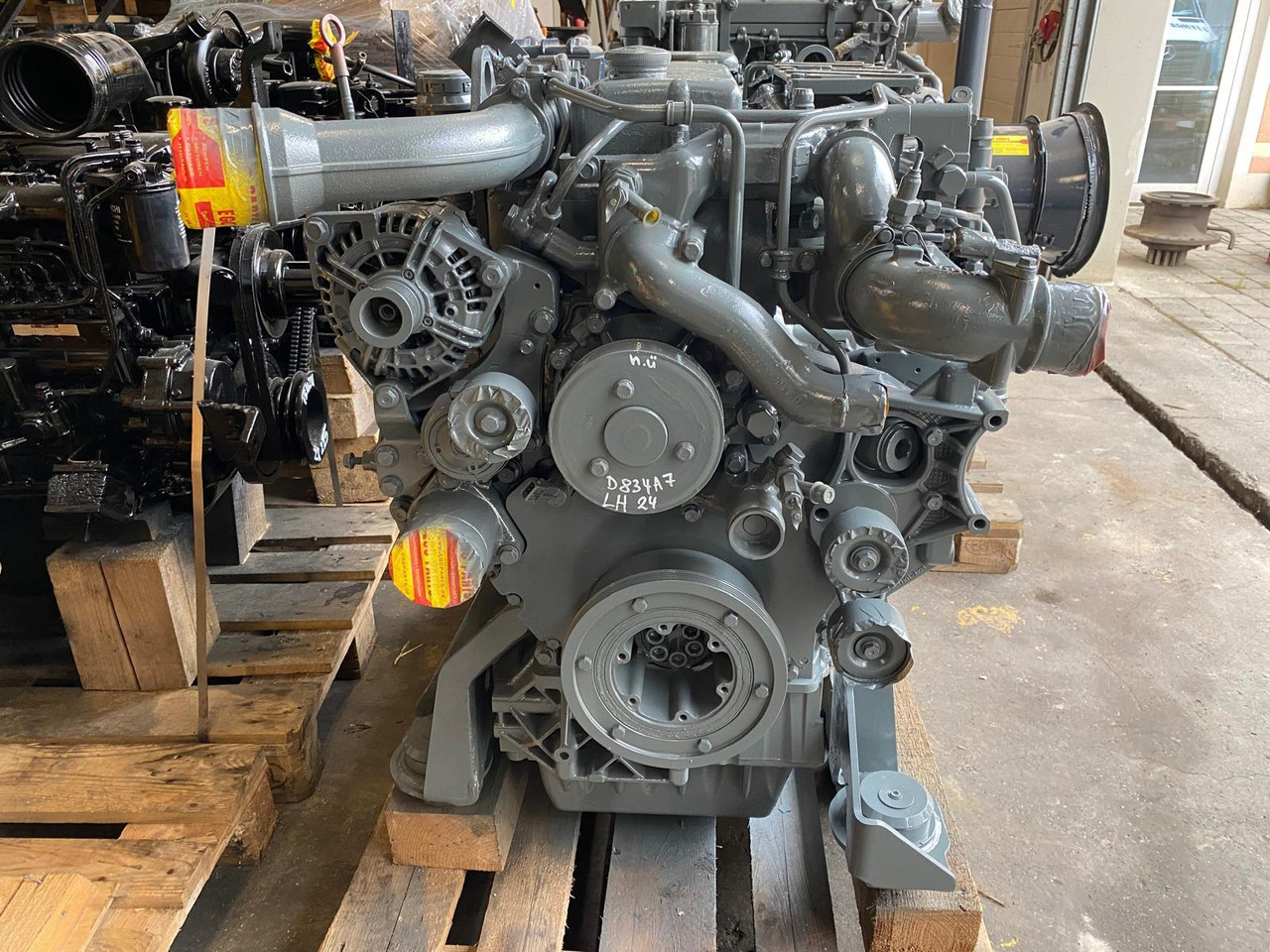 Liebherr D 834 A7 aus LH24 - Motor za Građevinska mašina: slika 2 Liebherr D 834 A7 aus LH24 - Motor za Građevinska mašina: slika 2