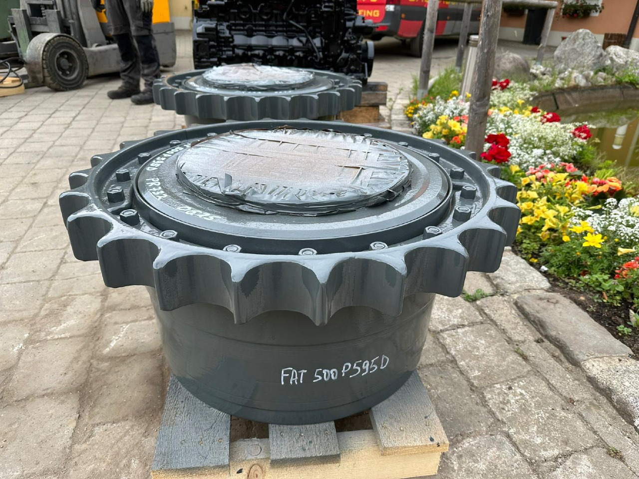 Liebherr FAT 500P595D aus PR 732 - Pogonski reduktor za Građevinska mašina: slika 2 Liebherr FAT 500P595D aus PR 732 - Pogonski reduktor za Građevinska mašina: slika 2