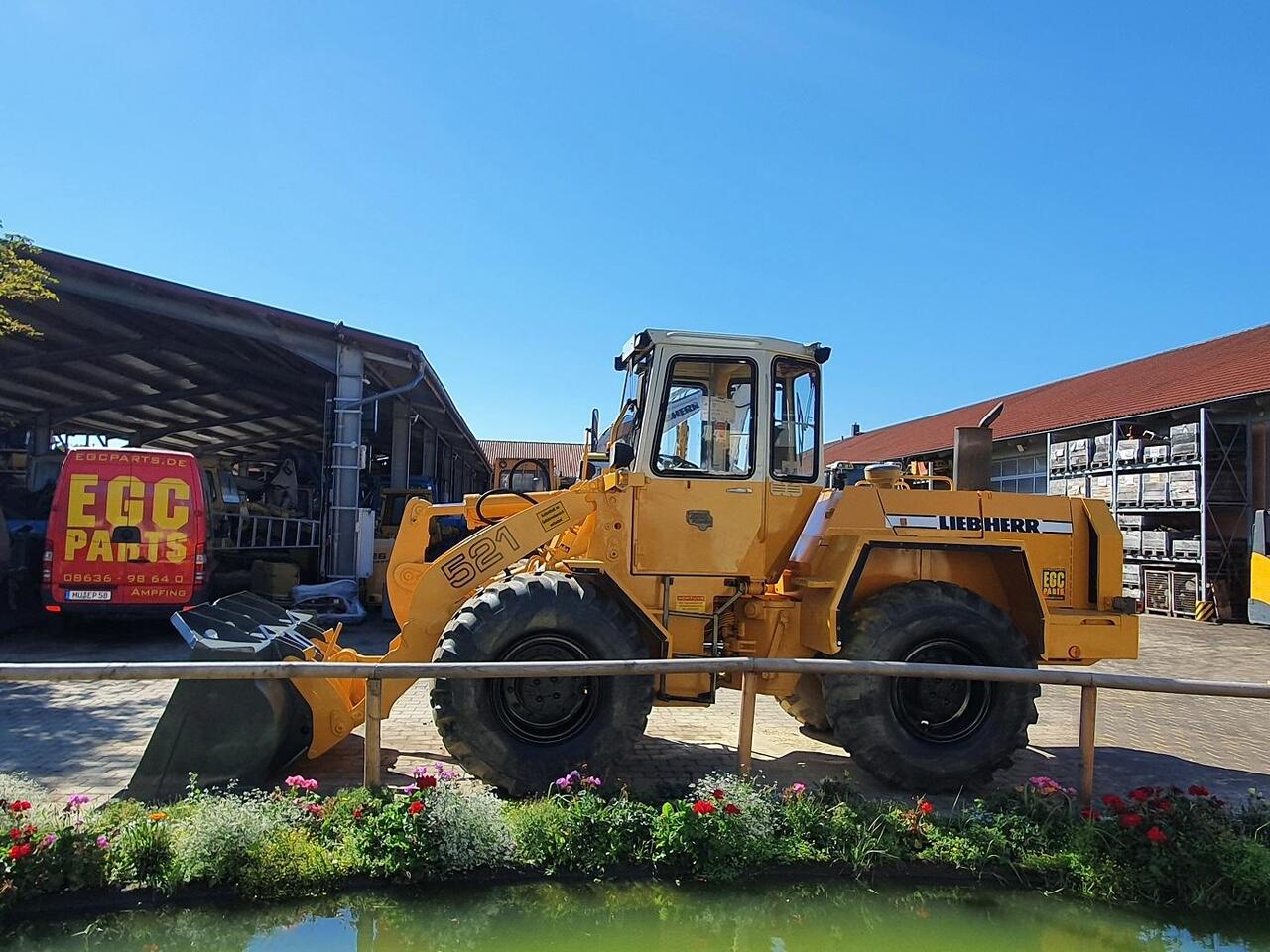 Utovarivač točkaš Liebherr L 521: slika 6