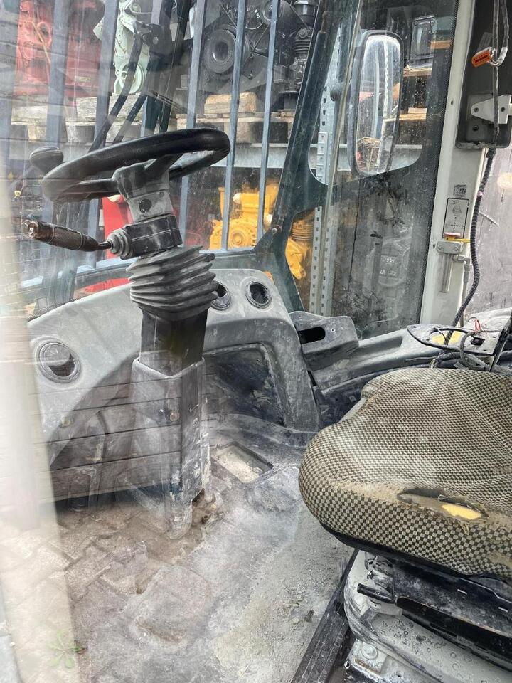 Liebherr L 566 - Kabina za Građevinska mašina: slika 3 Liebherr L 566 - Kabina za Građevinska mašina: slika 3