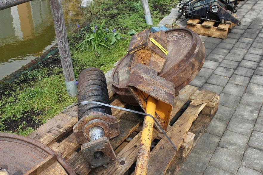 Liebherr LR 622 - Delovi podvozja za Građevinska mašina: slika 4 Liebherr LR 622 - Delovi podvozja za Građevinska mašina: slika 4