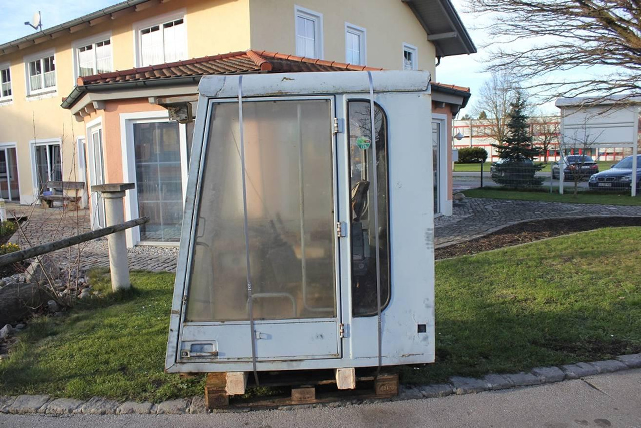 Poclain - Kabina za Građevinska mašina: slika 1 Poclain - Kabina za Građevinska mašina: slika 1