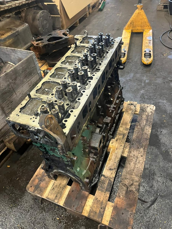 Volvo D 13 J aus L 220 - Cilindar blok za Kamion: slika 1 Volvo D 13 J aus L 220 - Cilindar blok za Kamion: slika 1