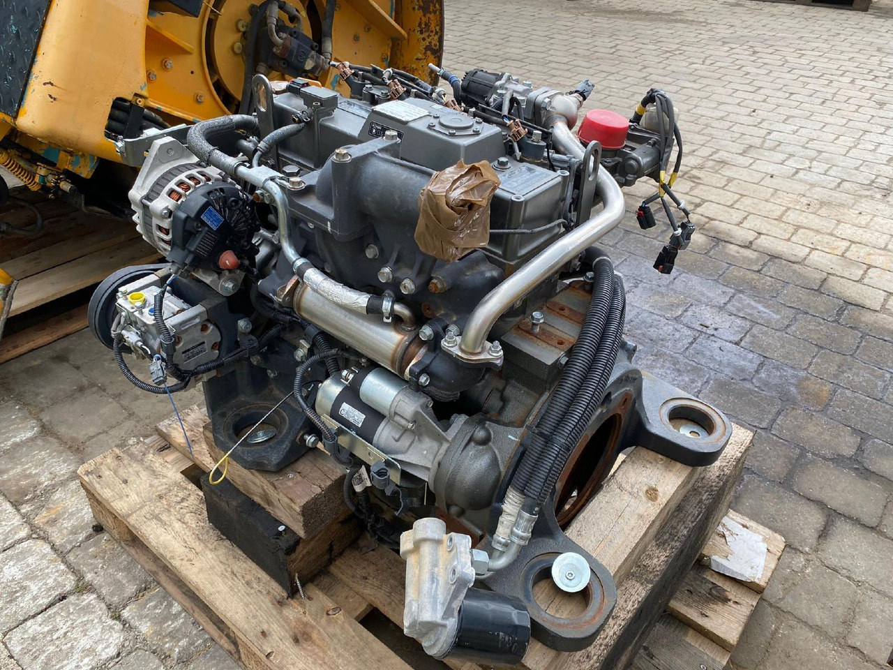 Yanmar Hitachi 4TNV 98C aus ZX 85 - Motor za Građevinska mašina: slika 2 Yanmar Hitachi 4TNV 98C aus ZX 85 - Motor za Građevinska mašina: slika 2