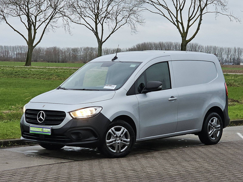 Mercedes-Benz Citan 110 CDI L1 PRO Mbux Euro6! - Dostavno vozilo sa zatvorenim sandukom: slika 2 Mercedes-Benz Citan 110 CDI L1 PRO Mbux Euro6! - Dostavno vozilo sa zatvorenim sandukom: slika 2