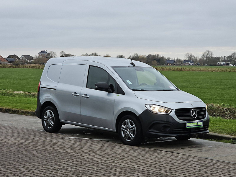 Mercedes-Benz Citan 110 CDI L1 PRO Mbux Euro6! - Dostavno vozilo sa zatvorenim sandukom: slika 4 Mercedes-Benz Citan 110 CDI L1 PRO Mbux Euro6! - Dostavno vozilo sa zatvorenim sandukom: slika 4