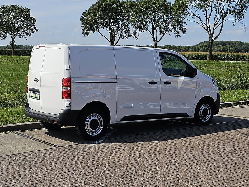 Opel Vivaro 2.0 L2 Navi Airco Euro6! - Mali kombi: slika 3 Opel Vivaro 2.0 L2 Navi Airco Euro6! - Mali kombi: slika 3