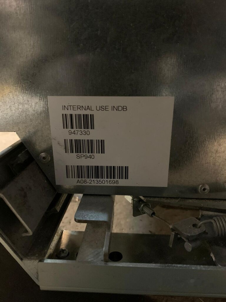 IVECO indel B 5802797207 SP940 24L stan nieznany 5802797207 IVECO - Kabina i enterijer za Kamion: slika 2 IVECO indel B 5802797207 SP940 24L stan nieznany 5802797207 IVECO - Kabina i enterijer za Kamion: slika 2