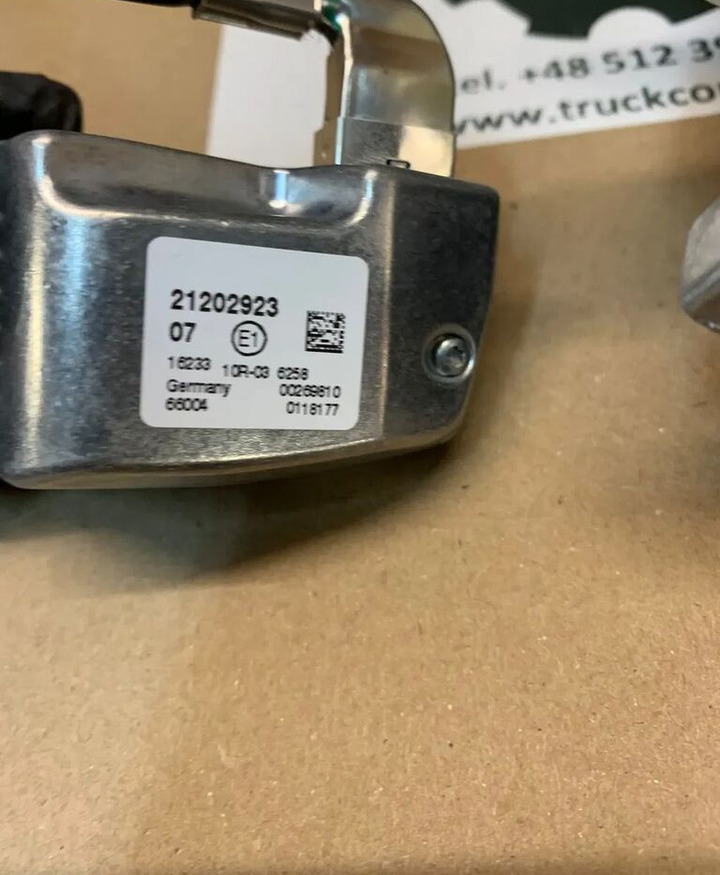 Nowy Zestaw Moduł, Sterownik Kamery Volvo FH4 21723757 / 2120292 - Upravljačka jedinica za Kamion: slika 2 Nowy Zestaw Moduł, Sterownik Kamery Volvo FH4 21723757 / 2120292 - Upravljačka jedinica za Kamion: slika 2