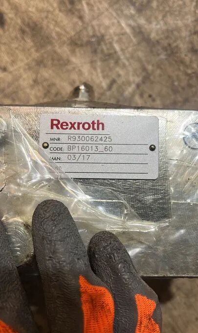 Rexroth Flow Divider R930062425 - Kočioni ventil za Kamion: slika 5 Rexroth Flow Divider R930062425 - Kočioni ventil za Kamion: slika 5