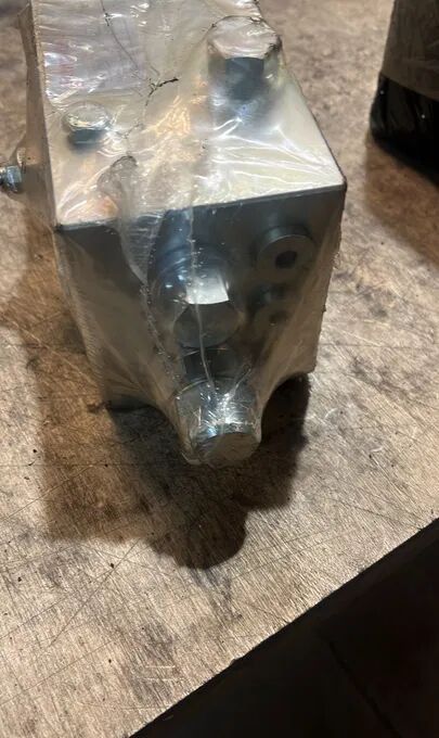 Kočioni ventil za Kamion novi Rexroth Flow Divider R930062425: slika 6