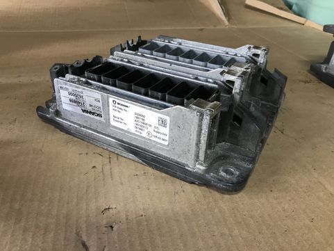 Scania Euro 6 S8 2428092 Scania truck - Upravljačka jedinica za Kamion: slika 1 Scania Euro 6 S8 2428092 Scania truck - Upravljačka jedinica za Kamion: slika 1