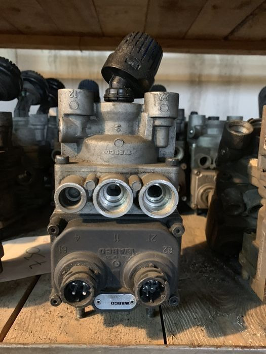 WABCO Zawór główny hamulcowy oryginał h 4800015000   DAF 95xf/cf - Kočioni cilindar za Kamion: slika 1 WABCO Zawór główny hamulcowy oryginał h 4800015000   DAF 95xf/cf - Kočioni cilindar za Kamion: slika 1