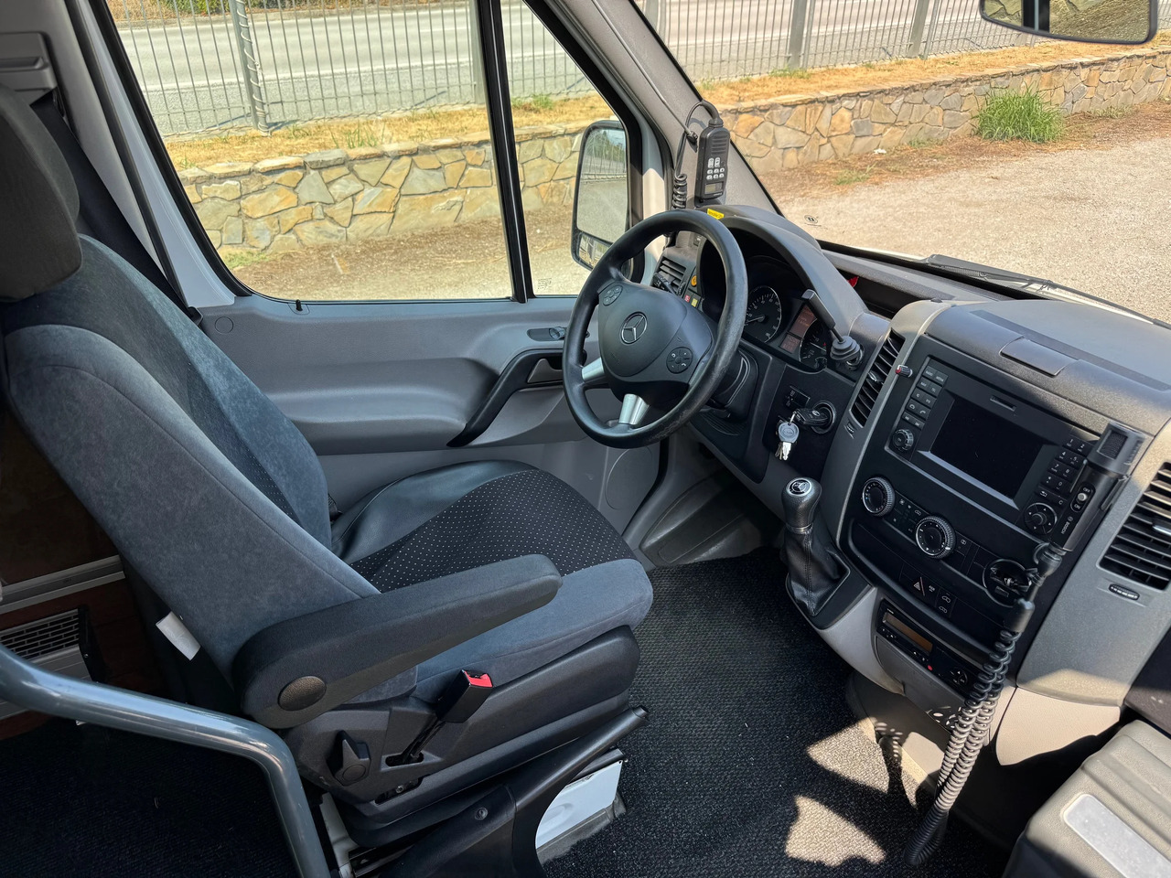Turistički autobus MERCEDES-BENZ SPRINTER 519CDI (2015): slika 17