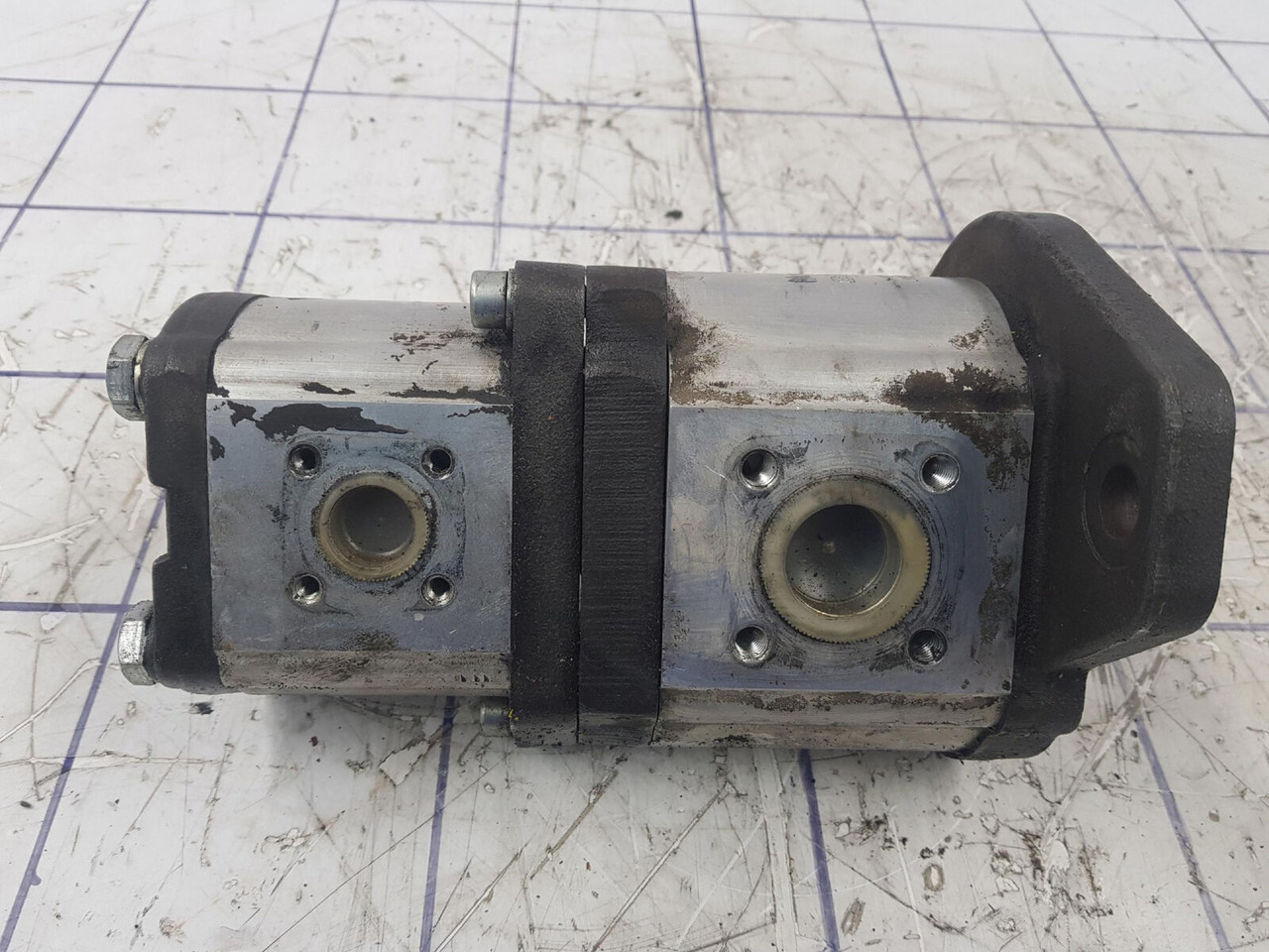 Bosch LTM 1060/2 TWO-STAGE PUMP - Hidraulična pumpa za Kran: slika 4 Bosch LTM 1060/2 TWO-STAGE PUMP - Hidraulična pumpa za Kran: slika 4