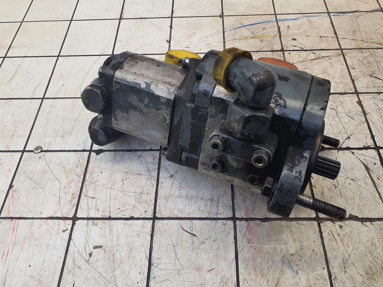 Bosch LTM 1060 dual gear pump - Hidraulična pumpa za Pokretni kran: slika 4 Bosch LTM 1060 dual gear pump - Hidraulična pumpa za Pokretni kran: slika 4