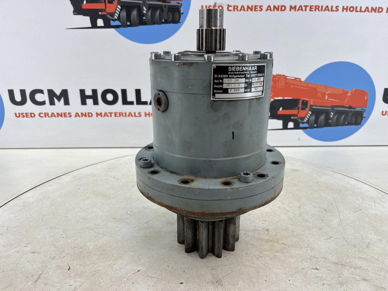 Compact truck CT.2 Slewing gear - Pogonski reduktor za Kran: slika 1 Compact truck CT.2 Slewing gear - Pogonski reduktor za Kran: slika 1